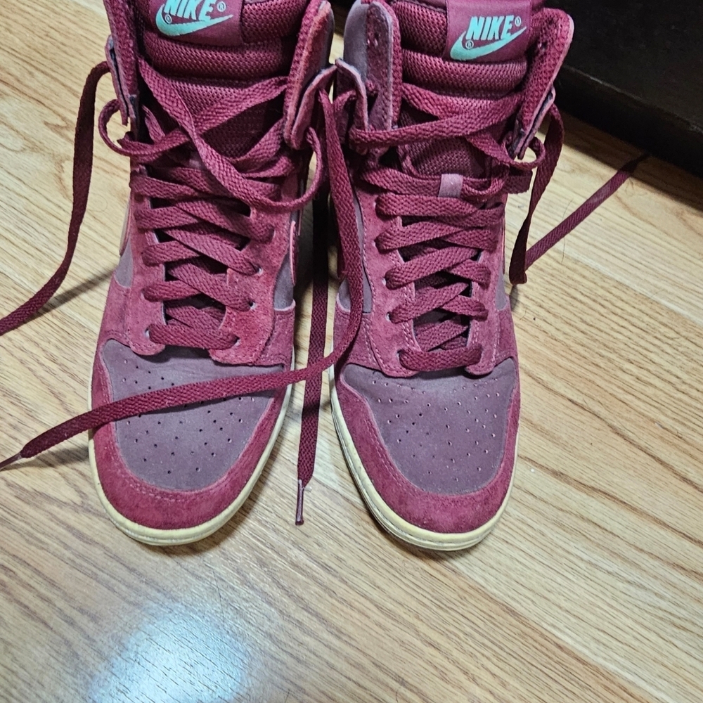 Nike Women's Maroon High-Top Sneakers